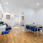 Renting - 5 Massena - Elegant Air-conditioned Cocoon Quiet Patio Massena Nice